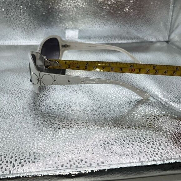 Modo Rhinestone Oversized 100% UVA Sunglasses Women’s Engraved Arms White Grey - Picture 4 of 6